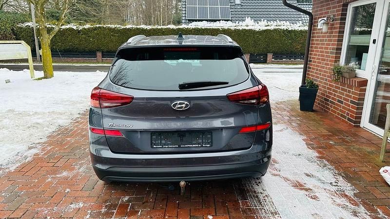 Gebraucht Hyundai Tucson Trend 132 PS (97 kW) 2019 Grau SUV