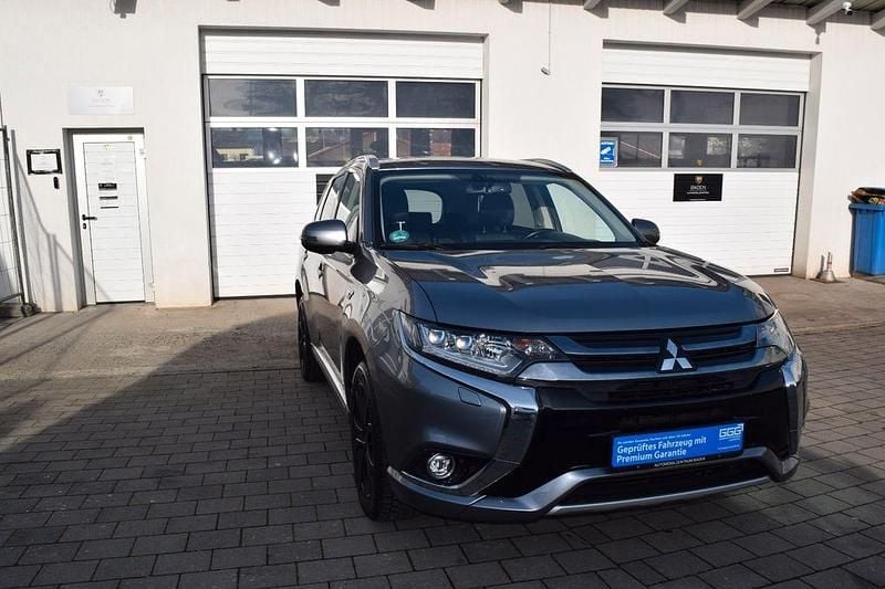 Gebraucht Mitsubishi Outlander P-HEV 203 PS (149 kW) 2017 Grau SUV