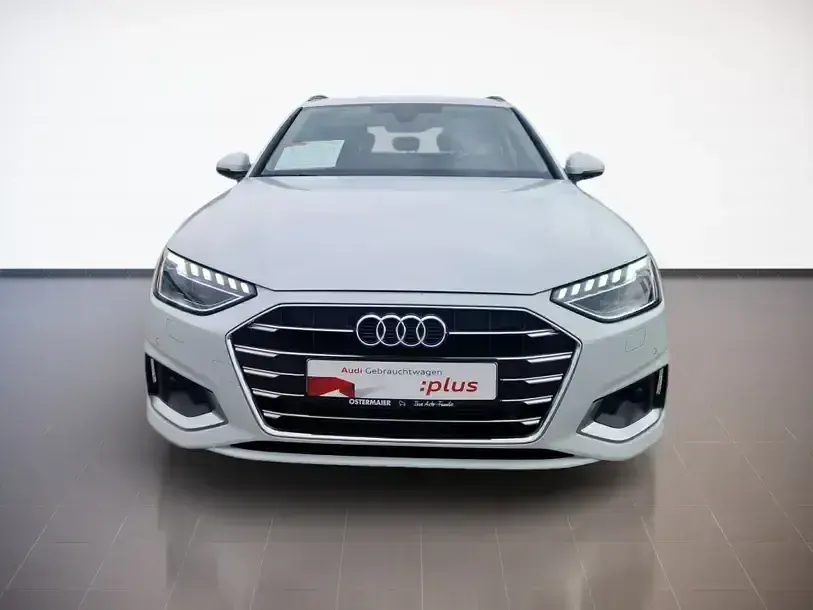 Gebraucht Audi A4 Advanced Plus 150 PS (110 kW) 2024 Gletscherweiß Kombi