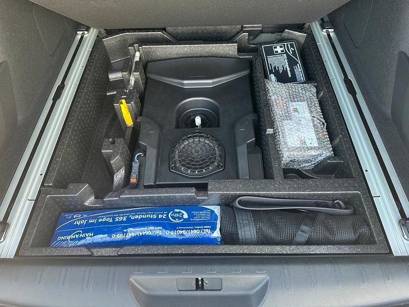 Gebraucht Peugeot 308 SW GT-line 131 PS (96 kW) 2019 Schwarz Kombi