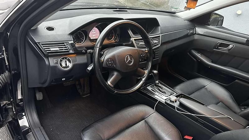 Gebraucht Mercedes E250 Avantgarde 204 PS (150 kW) 2013 Limousine