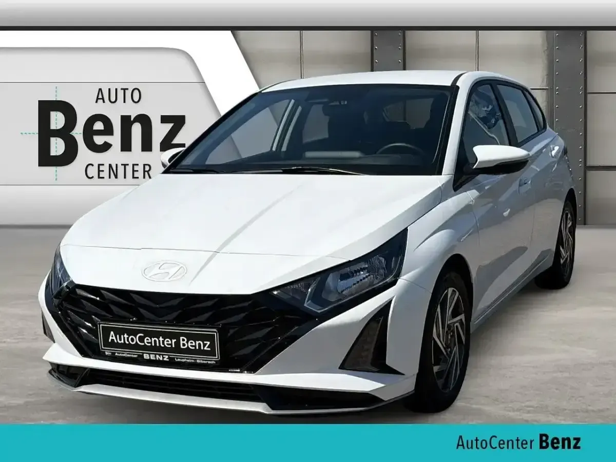Gebraucht Hyundai i20 Trend 101 PS (74 kW) 2025 Kleinwagen