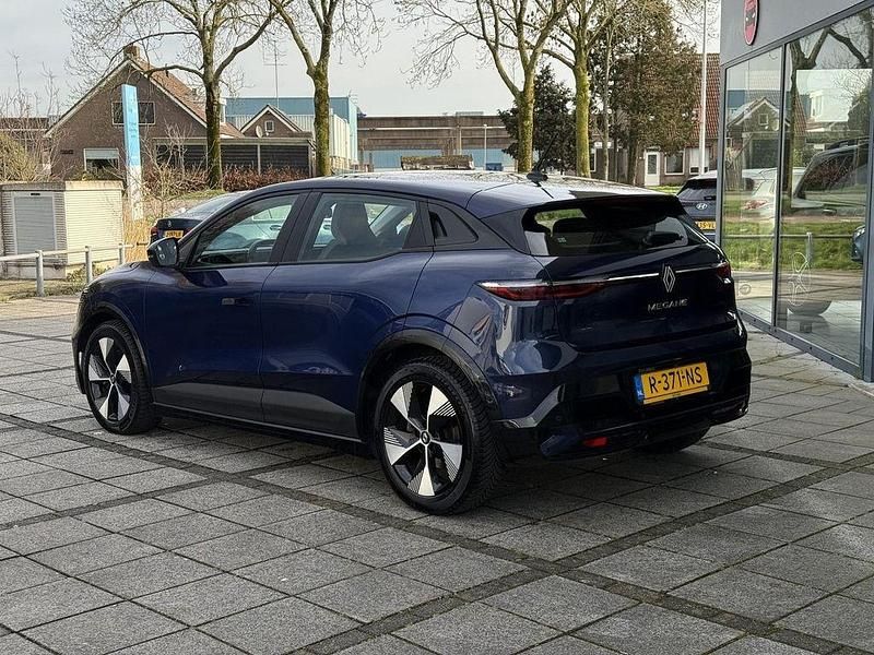Gebraucht Renault Megane E-Tech Evolution 160 kW (218 PS) 2022 Blau Limousine