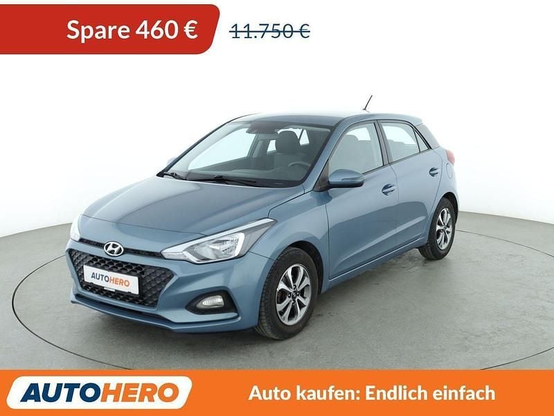 Blau Gebraucht 2018 Hyundai i20 Select Kleinwagen | 11.040 € (Fairer Preis) - Bild 1/4