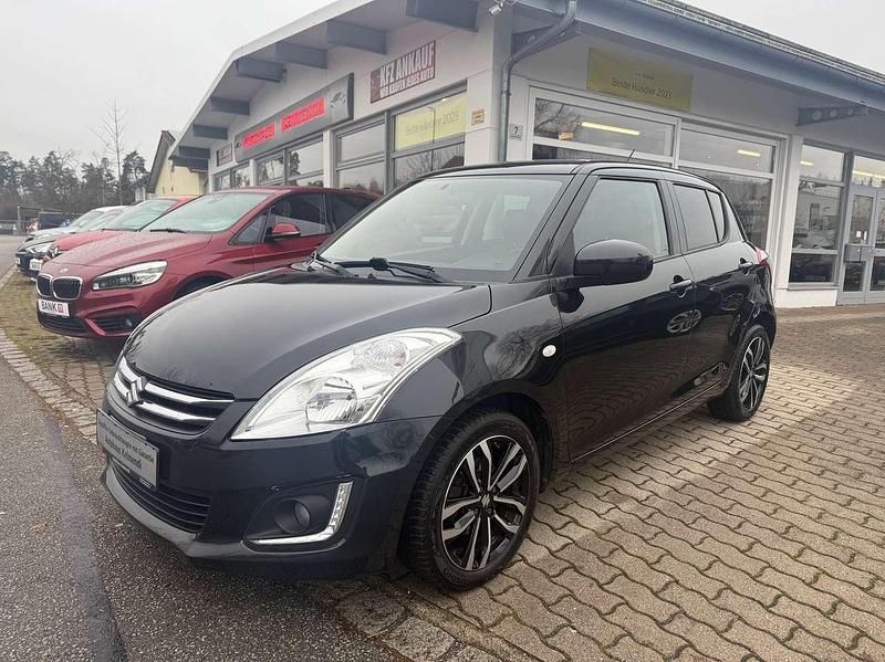 Schwarz Gebraucht 2016 Suzuki Swift Club Kleinwagen | 7.900 € (Fairer Preis) - Bild 1/4