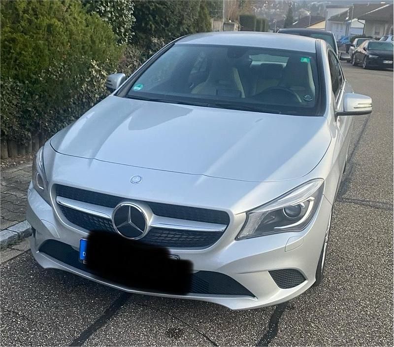 Gebraucht Mercedes CLA180 120 PS (88 kW) 2014 Silber Limousine
