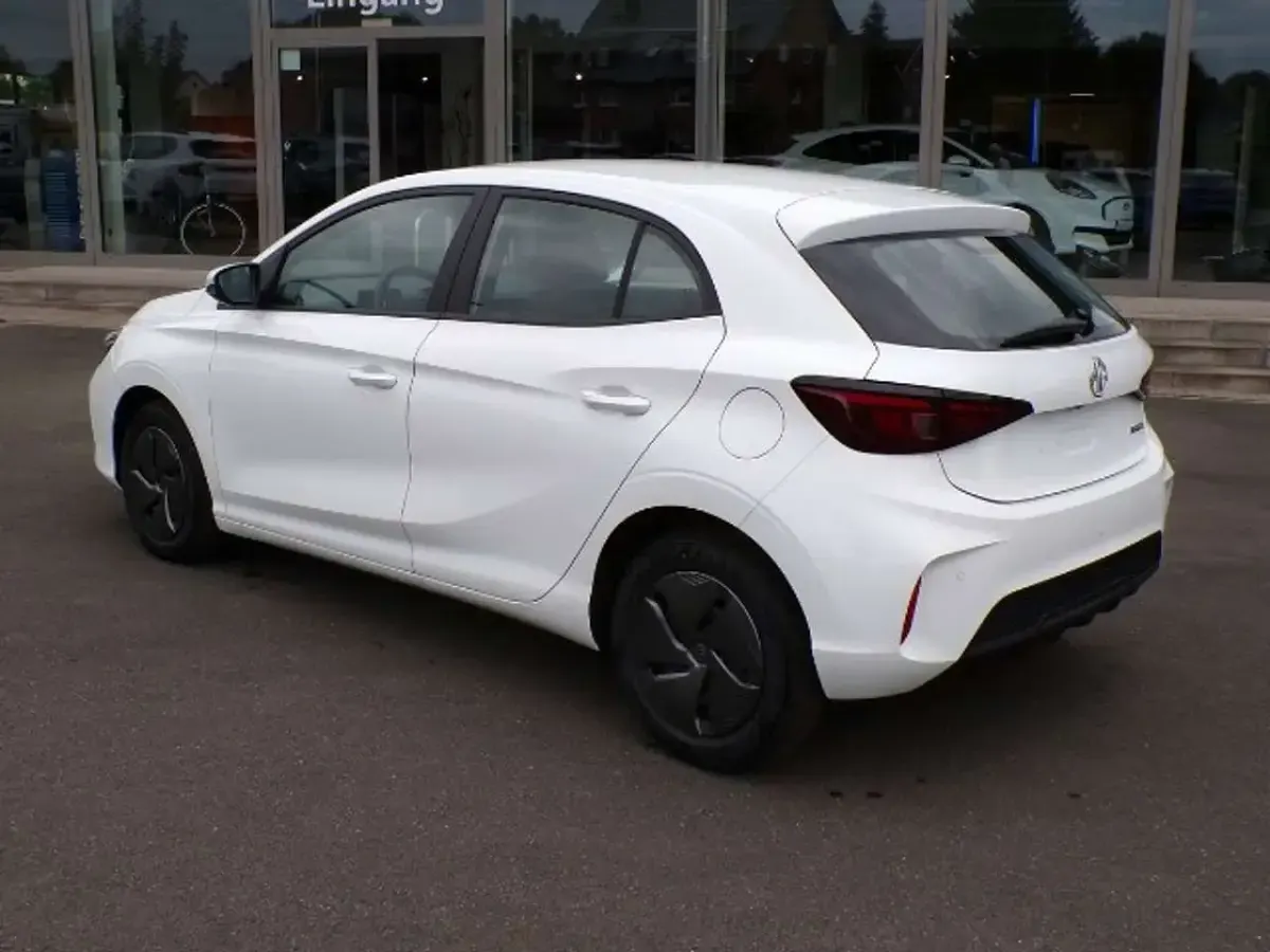 Gebraucht MG MG3 116 PS (85 kW) 2025 Dover white Kleinwagen