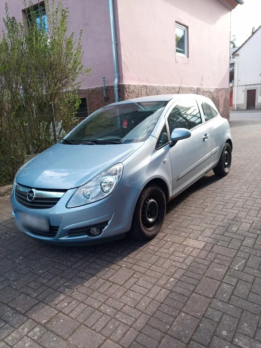 Usata Opel Corsa 70 CV (51 kW) 2006 Blu Utilitaria