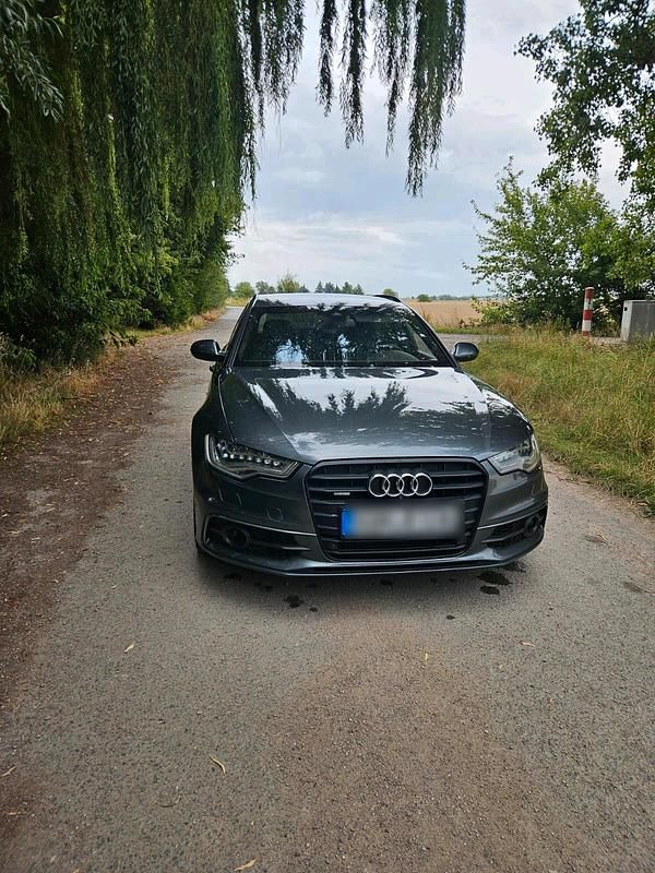 Grau Gebraucht 2013 Audi A6 Kombi | 18.000 € (Etwas zu teuer) - Bild 1/4
