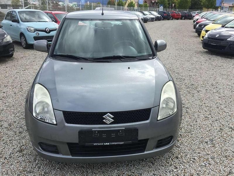 Gebraucht Suzuki Swift 92 PS (67 kW) 2005 Grau Kleinwagen