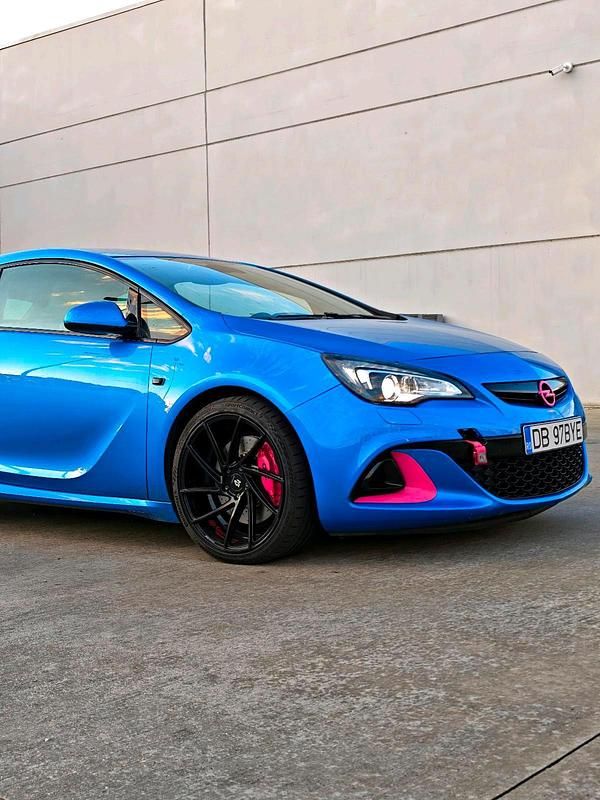 Blau Gebraucht 2015 Opel Astra OPC Coupé | 14.800 € (Etwas zu teuer) - Bild 1/4