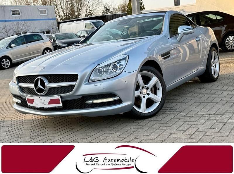 Gebraucht Mercedes SLK200 184 PS (135 kW) 2014 Silber Cabrio