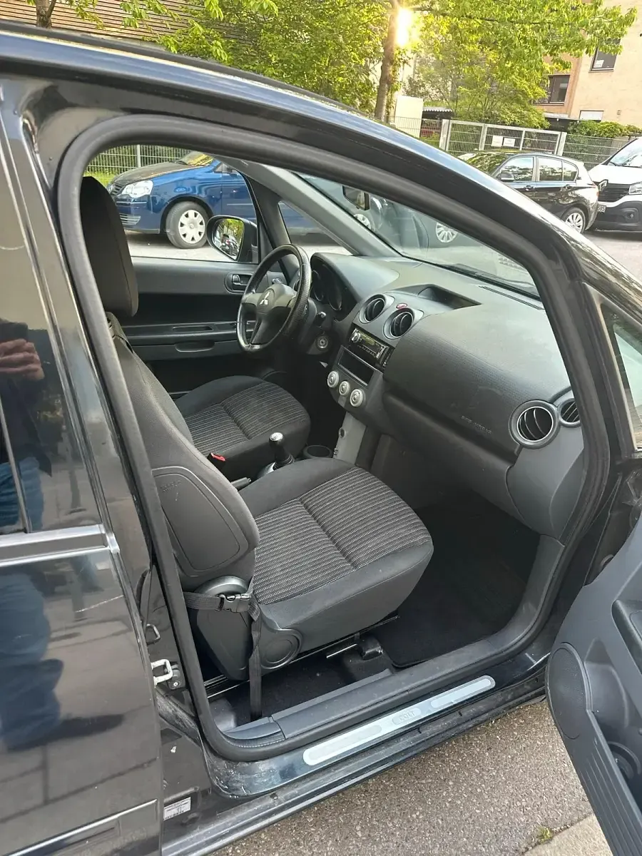 Gebraucht Mitsubishi Colt 95 PS (69 kW) 2007 Schwarz Kleinwagen
