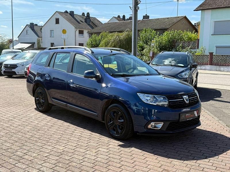 Blau Gebraucht 2018 Dacia Logan Comfort Limousine | 7.990 € (Guter Preis) - Bild 1/4