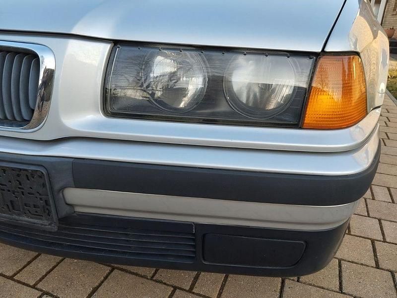 Gebraucht BMW 316 102 PS (75 kW) 1998 Silber Kombi