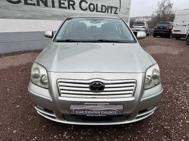 Gebraucht Toyota Avensis 129 PS (94 kW) 2003 Silber Limousine