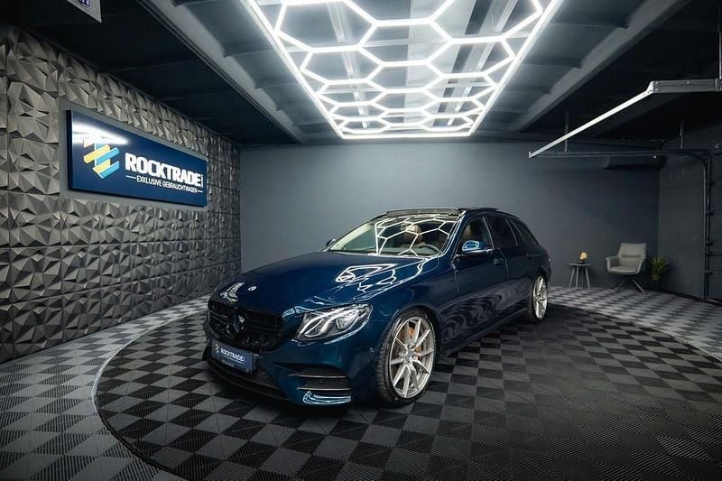 Blau Gebraucht 2017 Mercedes E350 AMG Limousine | 24.990 € (Superpreis) - Bild 1/4