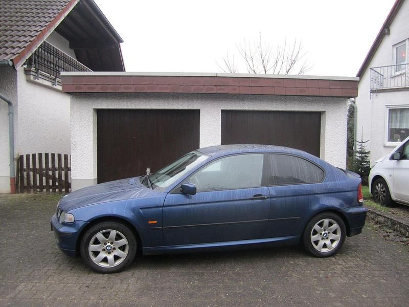 Gebraucht BMW 316 116 PS (85 kW) 2003 Blau Coupé