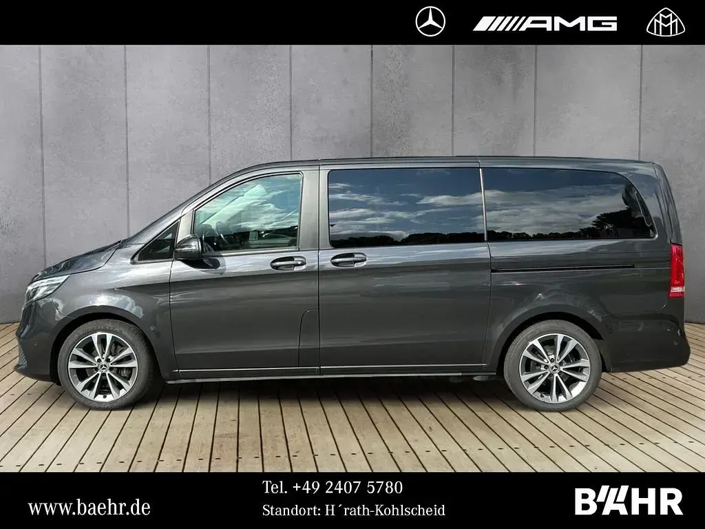 Gebraucht Mercedes V220 163 PS (119 kW) 2022 Grau Van / Kleinbus