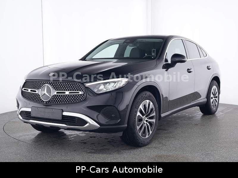 Schwarz Gebraucht 2023 Mercedes GLC300 Advanced Plus Coupé | 62.660 € (Superpreis) - Bild 1/4