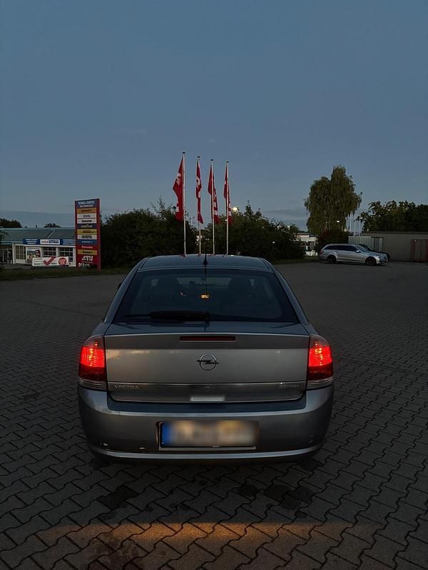 Gebraucht 2007 Opel Vectra Limousine | 2.250 € (Fairer Preis) - Bild 1/4