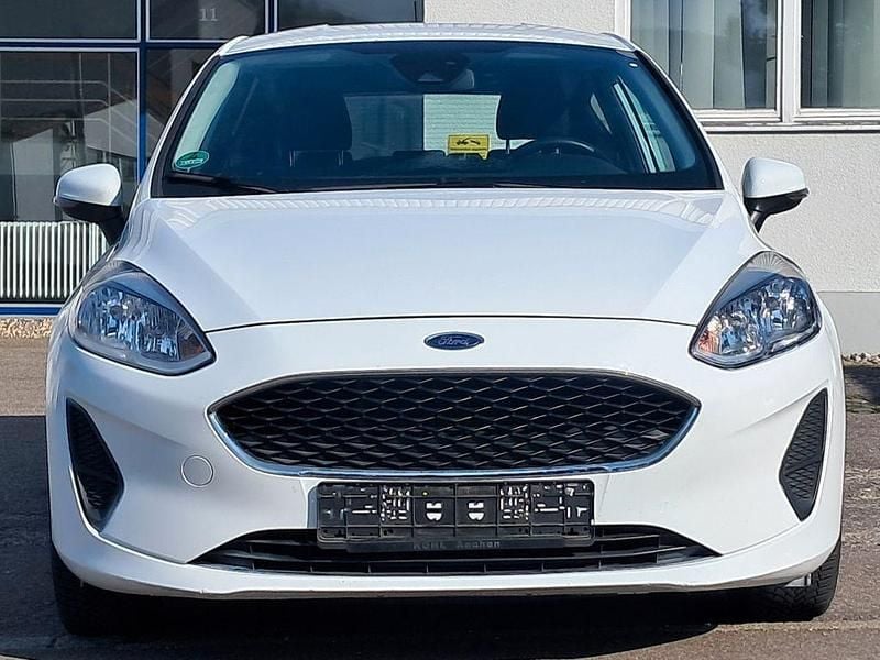 Gebraucht Ford Fiesta Trend 71 PS (52 kW) 2019 Weiß Kleinwagen