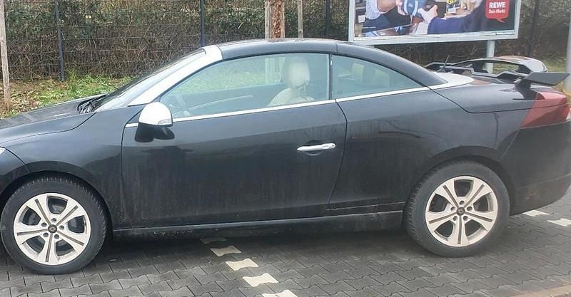 Schwarz Gebraucht 2011 Renault Mégane Cabriolet Cabrio | 7.150 € (Fairer Preis) - Bild 1/4