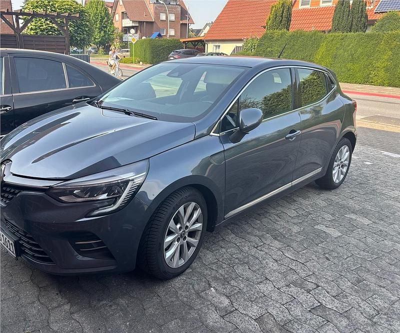 Grau Gebraucht 2020 Renault Clio V Intens Limousine | 8.700 € (Superpreis) - Bild 1/4