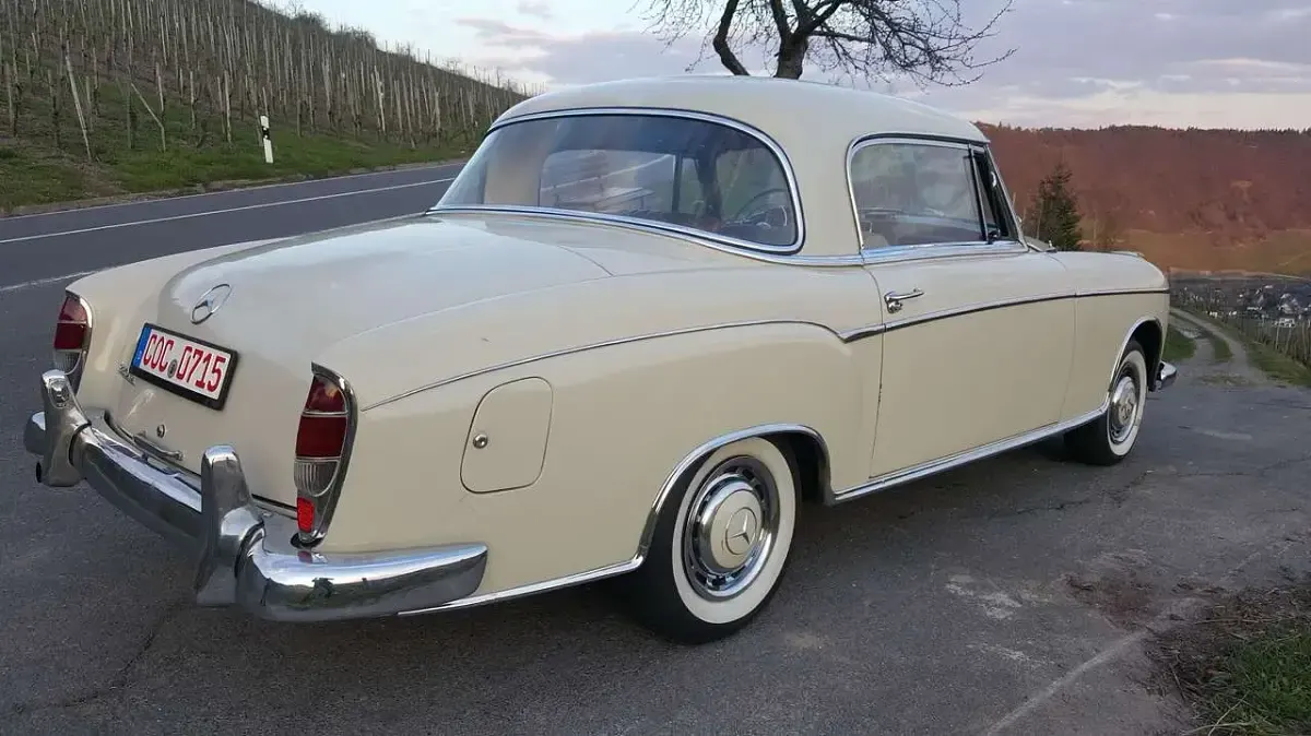 Gebraucht Mercedes W180 106 PS (77 kW) 1959 Weiß Coupé