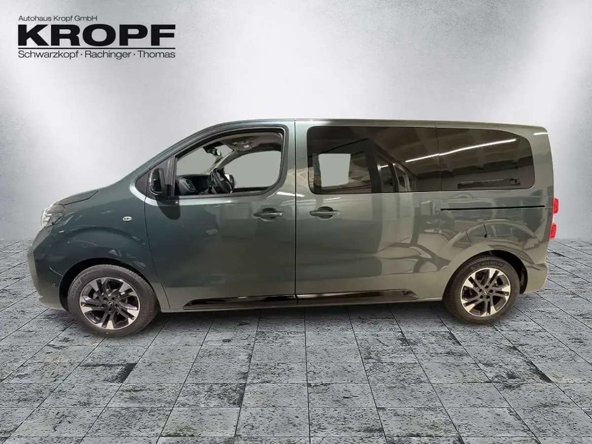 Neu Opel Zafira Life 177 PS (130 kW) 2025 Kapri grün Van / Kleinbus