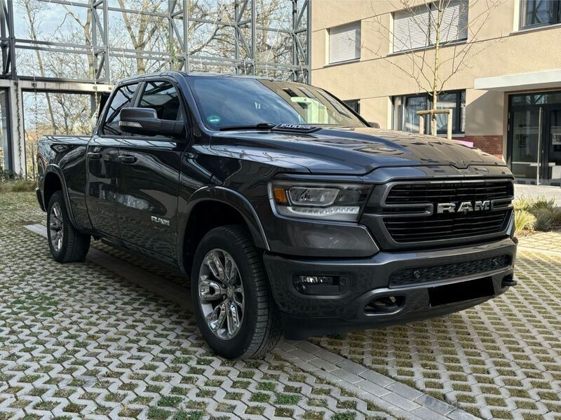 Grau Gebraucht 2020 Dodge Ram Abholung | 42.900 € - Bild 1/4