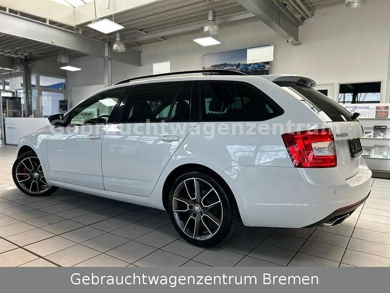 Gebraucht Skoda Octavia RS 184 PS (135 kW) 2015 Weiß Kleinwagen