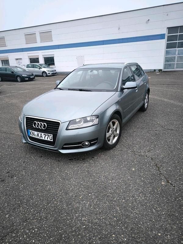 Gebraucht Audi A3 Ambiente 2011 Grau Kleinwagen