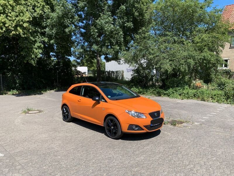 Orange Gebraucht 2009 Seat Ibiza SC Kleinwagen | 3.000 € (Guter Preis) - Bild 1/4