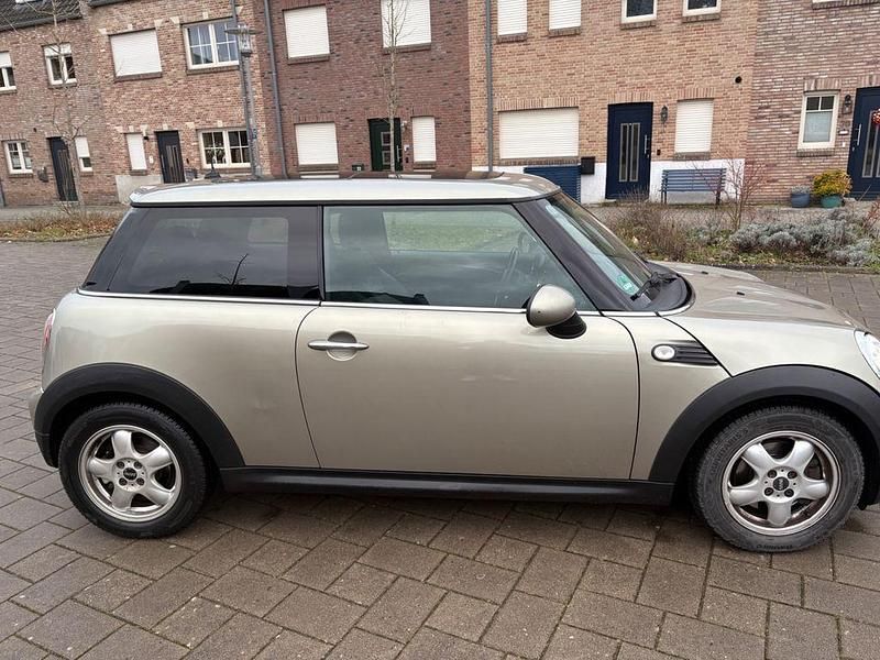 Gebraucht Mini Cooper 122 PS (89 kW) 2010 Grau Kleinwagen