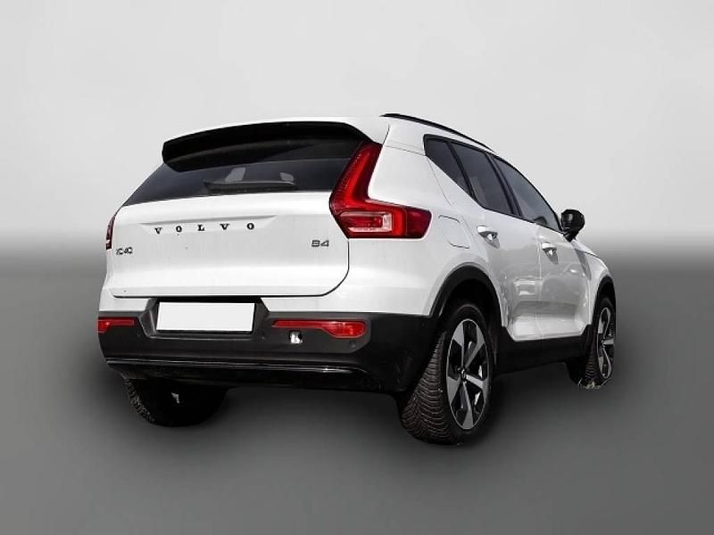 Gebraucht Volvo XC40 Plus 197 PS (144 kW) 2023 Weiß SUV