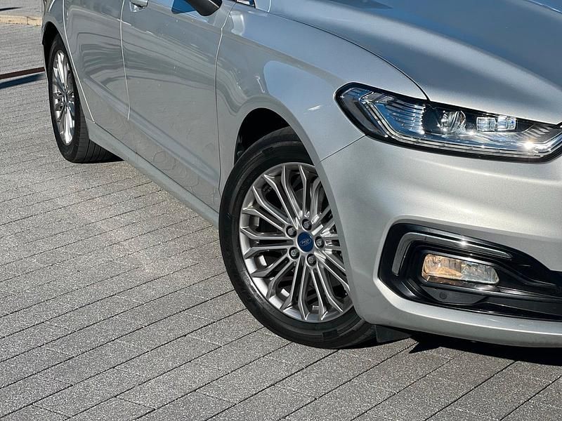 Gebraucht Ford Mondeo Titanium 150 PS (110 kW) 2022 Silber Kombi