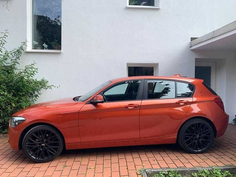 Gebraucht BMW 116 136 PS (100 kW) 2012 Orange Kleinwagen