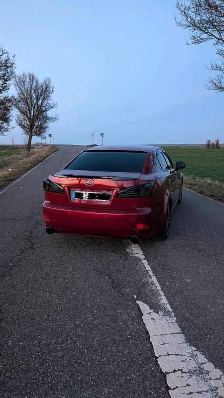 Gebraucht Lexus IS250 208 PS (152 kW) 2006 Rot Limousine