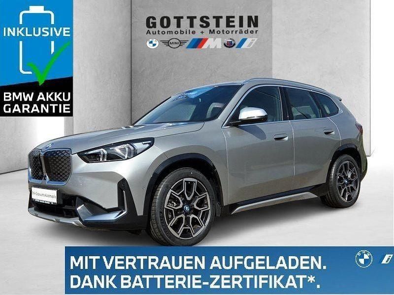 Gebraucht BMW iX1 xLine 230 kW (313 PS) 2023 Spacesilber SUV
