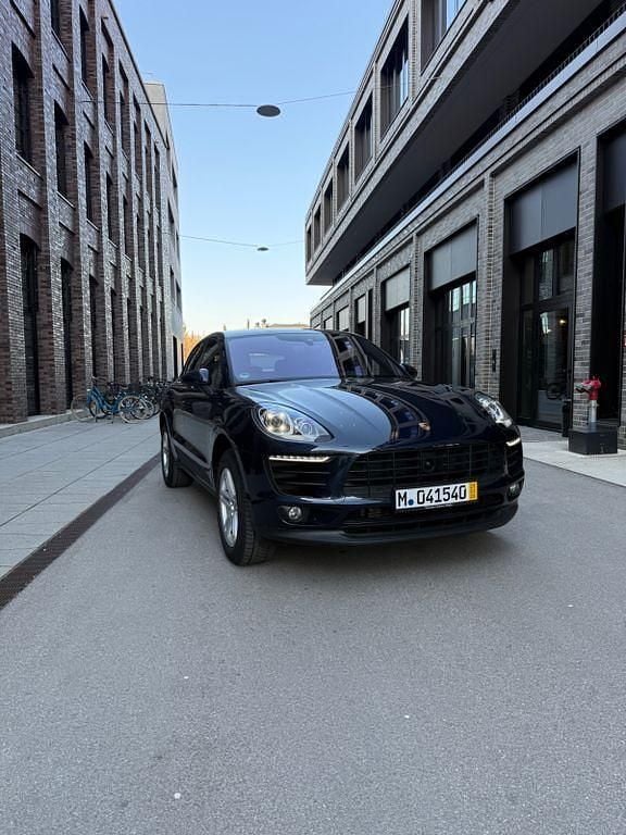 Gebraucht Porsche Macan 252 PS (185 kW) 2018 Blau SUV