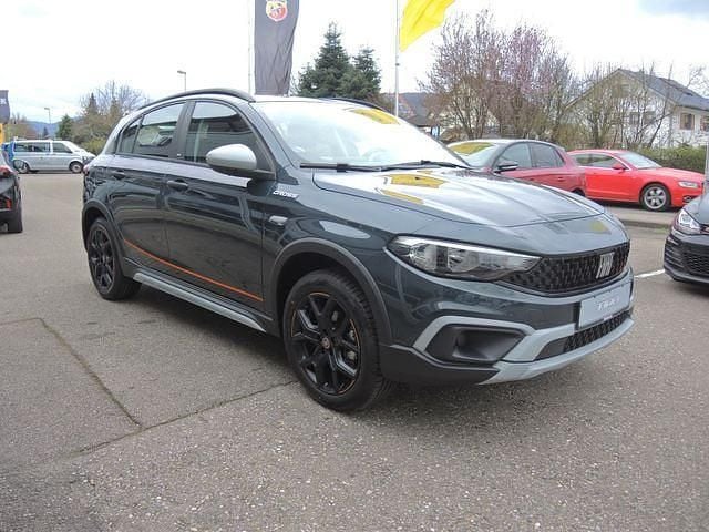 Gebraucht Fiat Tipo Garmin 131 PS (96 kW) 2023 Grün Limousine