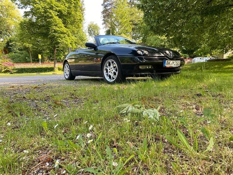 Schwarz Gebraucht 2002 Alfa Romeo Spider Cabrio | 2.700 € (Fairer Preis) - Bild 1/4