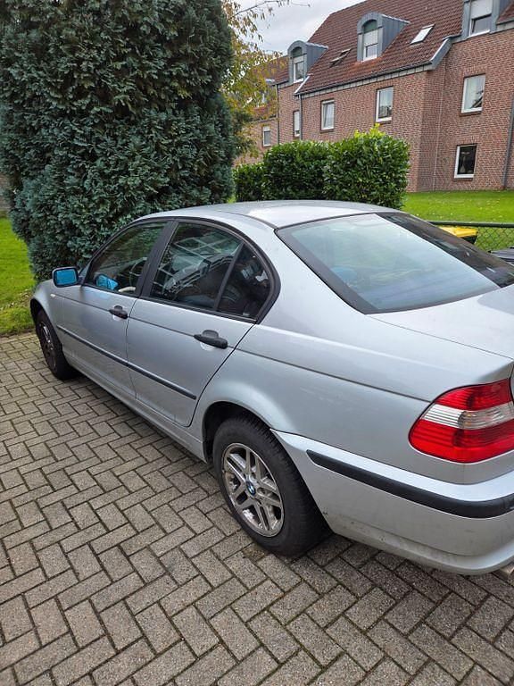 Silber Gebraucht 2003 BMW 316 Limousine | 1.550 € (Fairer Preis) - Bild 1/4