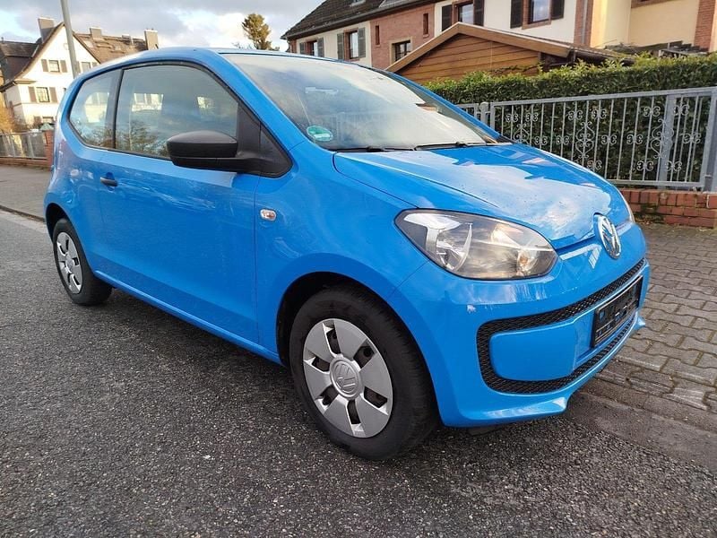 Second-hand VW up! 60 CP (44 kW) 2015 Albastru Hatchback