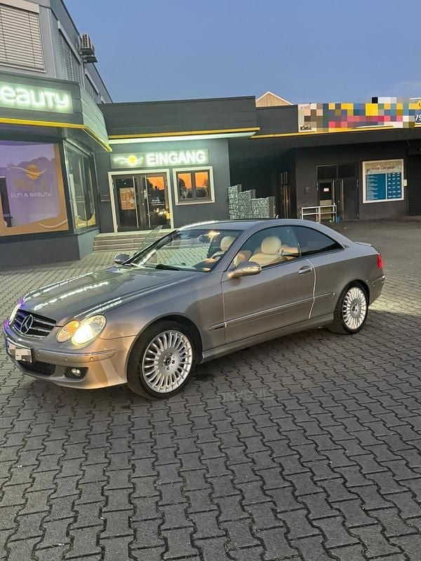 Gebraucht Mercedes CLK280 231 PS (169 kW) 2008 Silber Coupé