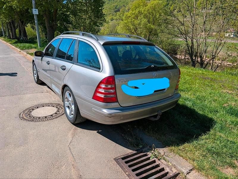 Second-hand Mercedes C220 150 CP (110 kW) 2004 Argintiu Break