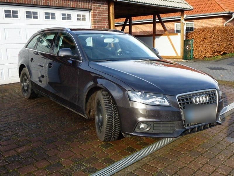 Gebraucht Audi A4 Ambiente 120 PS (88 kW) 2009 Grau Kombi