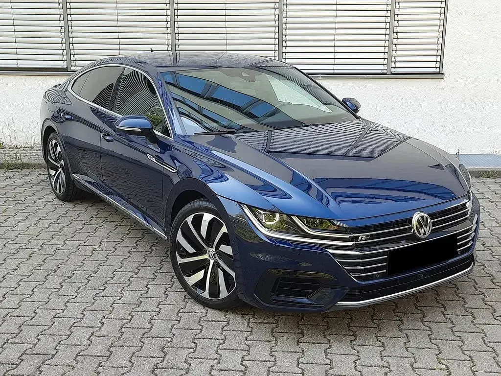 Gebraucht VW Arteon 190 PS (139 kW) 2018 Atlantic blue Kleinwagen