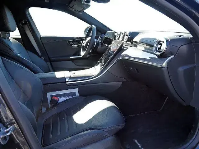 Gebraucht Mercedes C220 AMG line 197 PS (144 kW) 2026